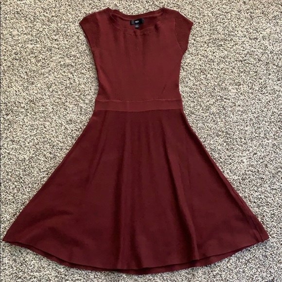Maroon Dress - Picture 1 of 1
